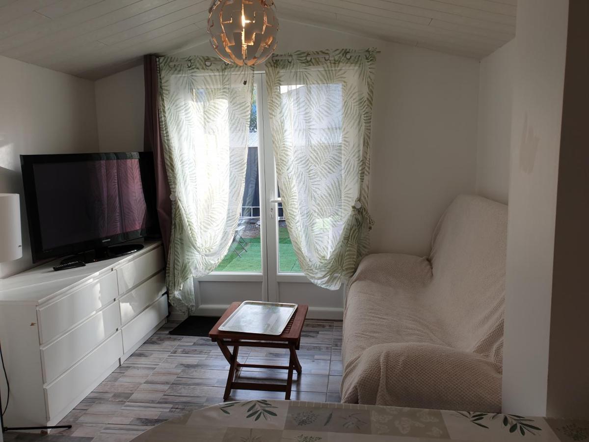 Pousse Le Portail Et Pose Toi Sur La Holiday home