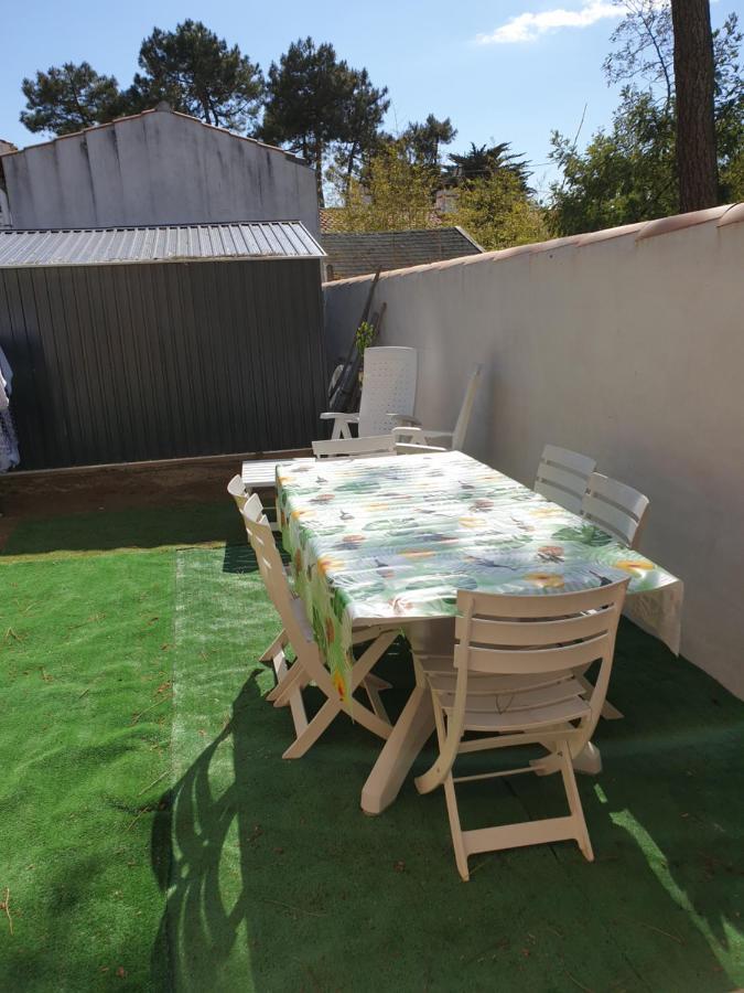 Holiday home Pousse Le Portail Et Pose Toi Sur La